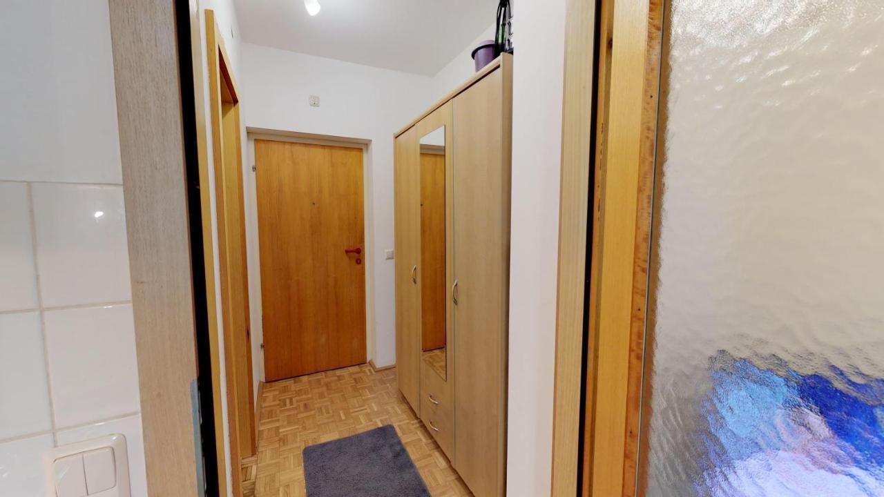 Ferienwohnung Vintage Garconiere Mit Balkon - 25 M2 Gmunden Exterior foto