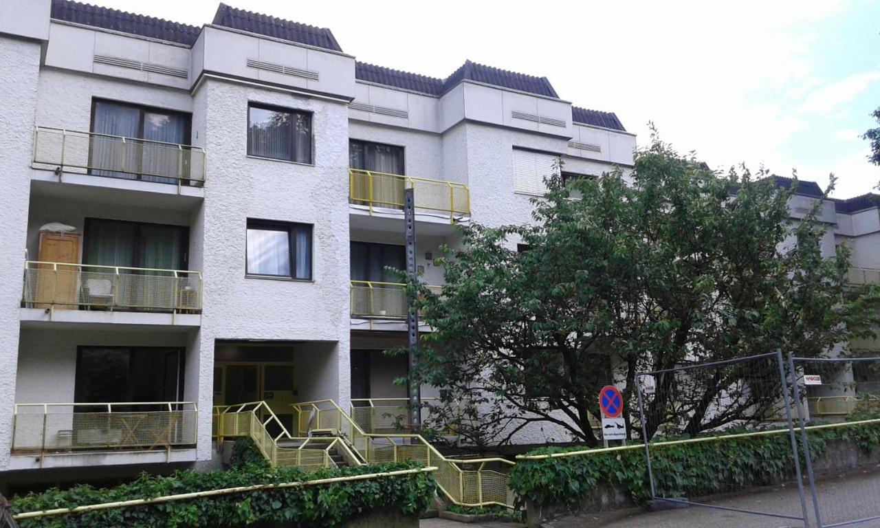 Ferienwohnung Vintage Garconiere Mit Balkon - 25 M2 Gmunden Exterior foto